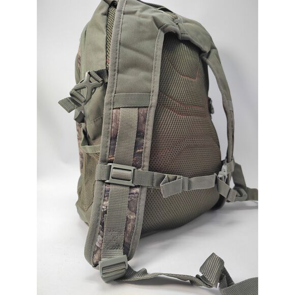 fieldline camo mini-backpack Treeline Hunting Backpack PRO Series | Tactical Backpack for Men and Women | Backpack for Hunting | Heavy Duty Army Backpack | 31.8L Capacity This camo backpack measures 14 inches by 19 inches by 8 inches Fieldline 12 Point Day Pack